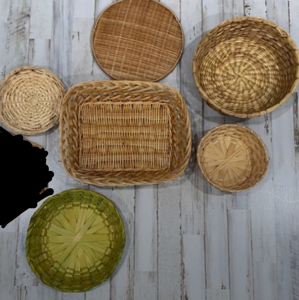 6 piece wicker rattan basket wall lot